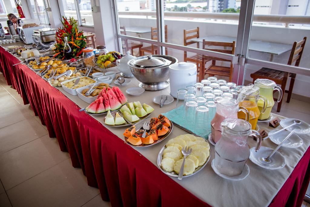 Reis Palace Hotel เปโตรลีนา ภายนอก รูปภาพ